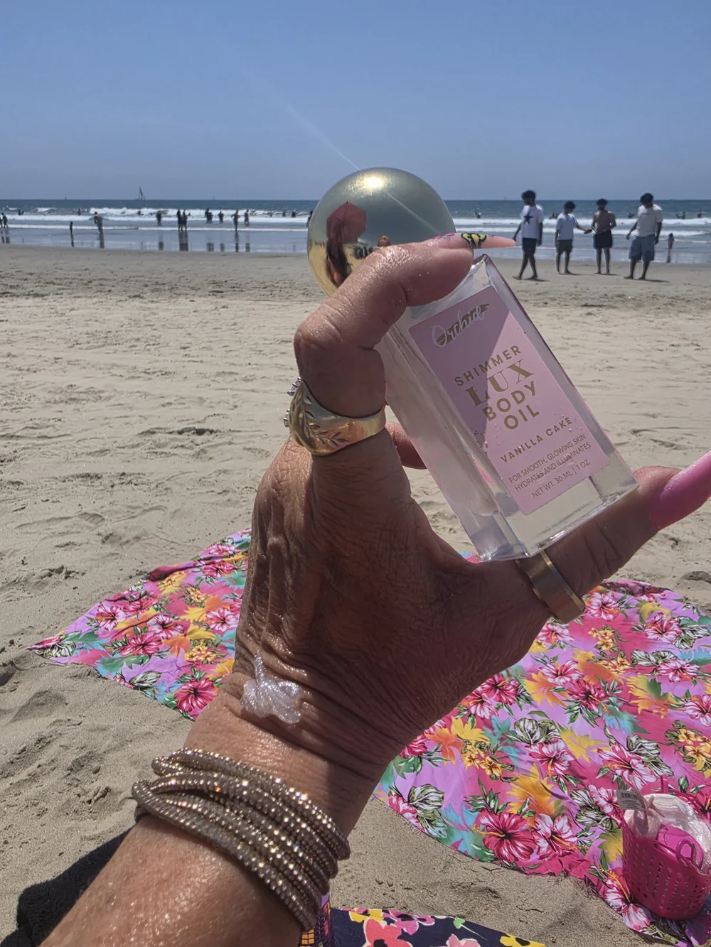 Victoria's Secret Shimmer Lux Body Oil - Pink & Gold Accents
